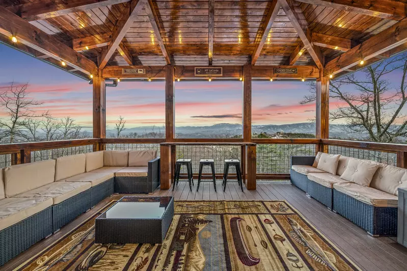 Property image, Interior, of Ace In The Hole