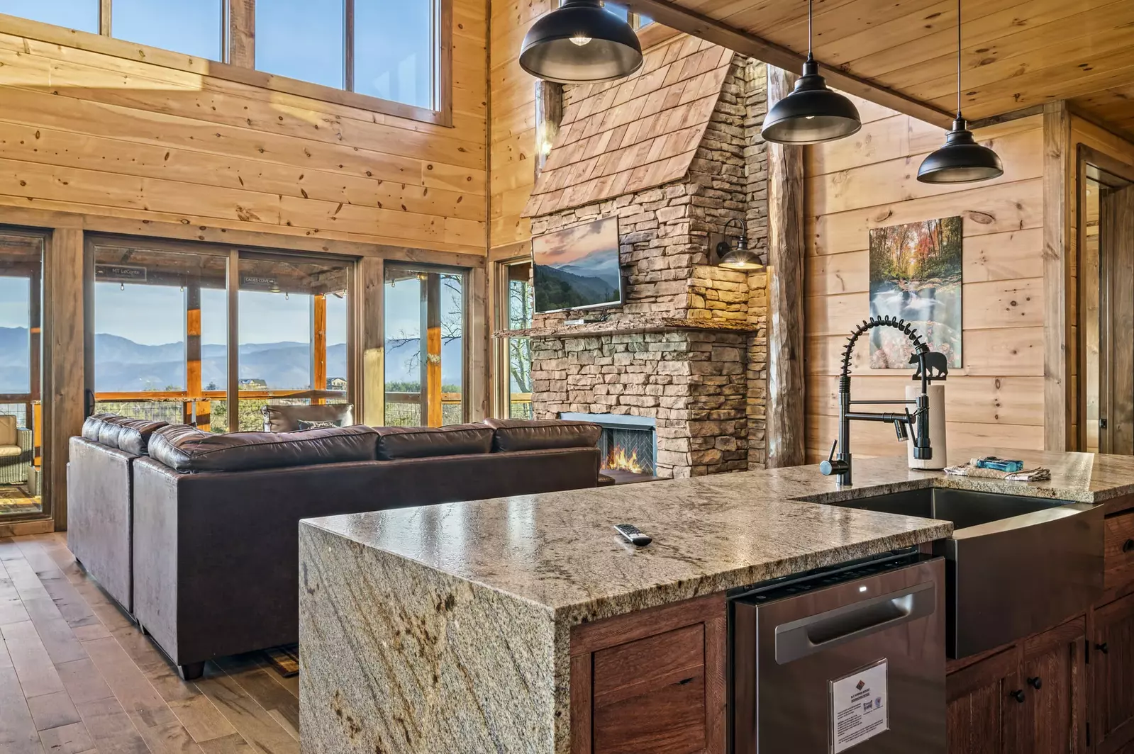 Property image, Interior, of Ace In The Hole