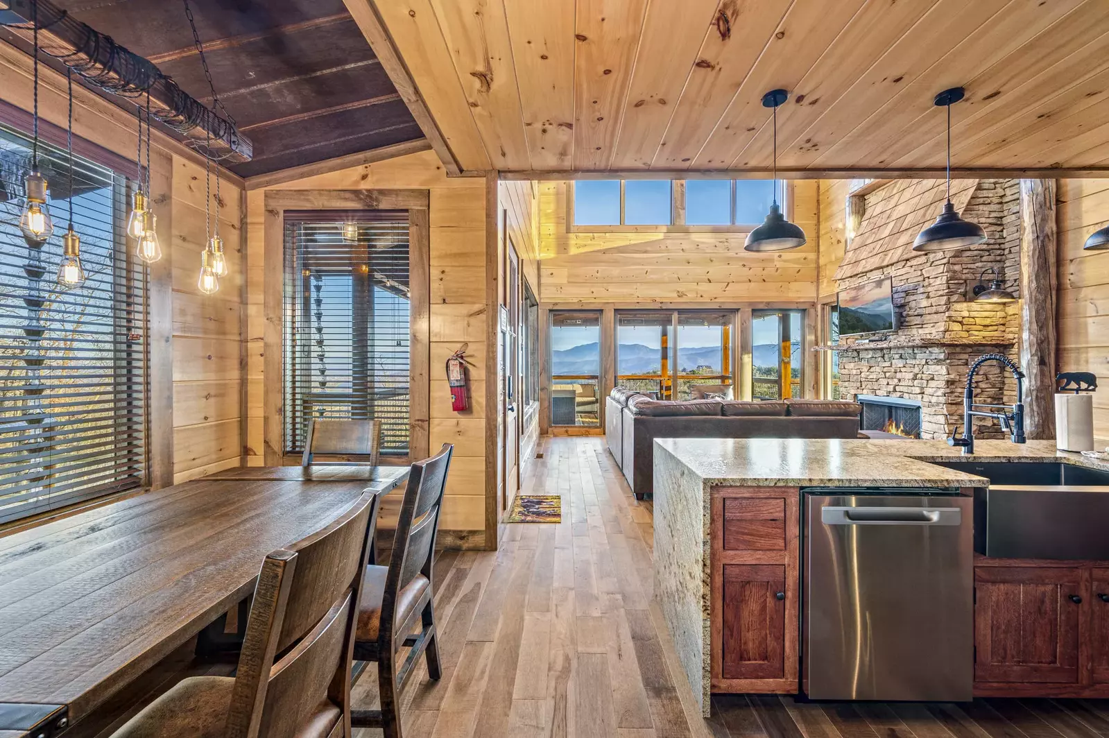 Property image, Interior, of Ace In The Hole