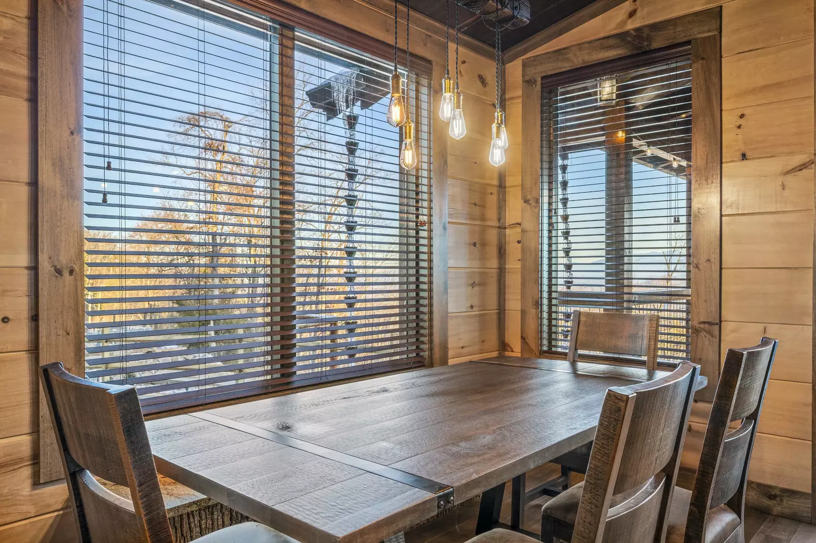 Property image, Interior, of Ace In The Hole