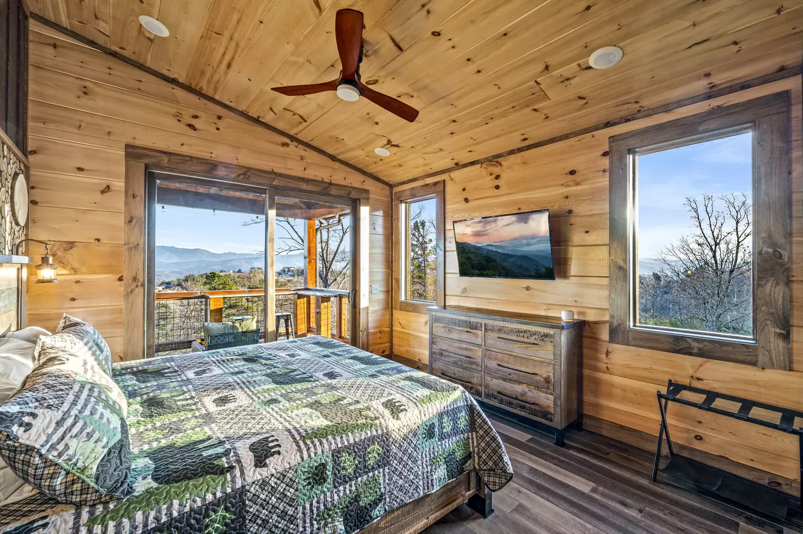 Property image, Interior, of Ace In The Hole