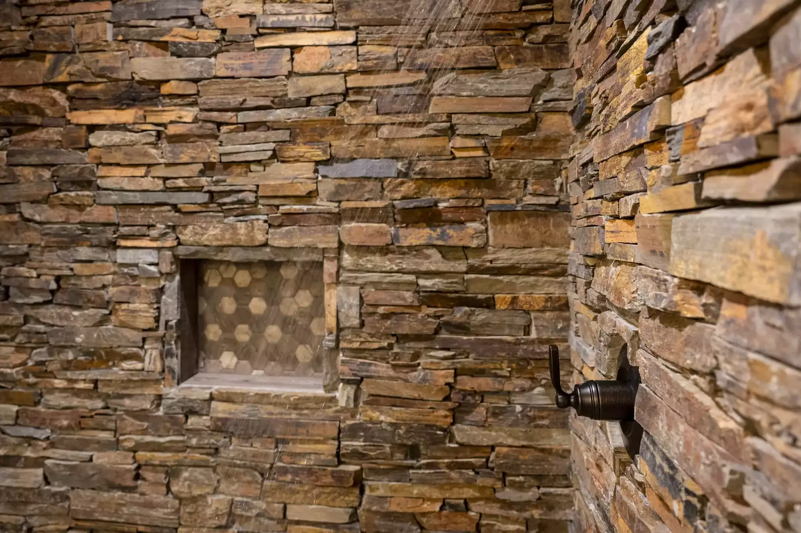 Property image, Interior, of Ace In The Hole