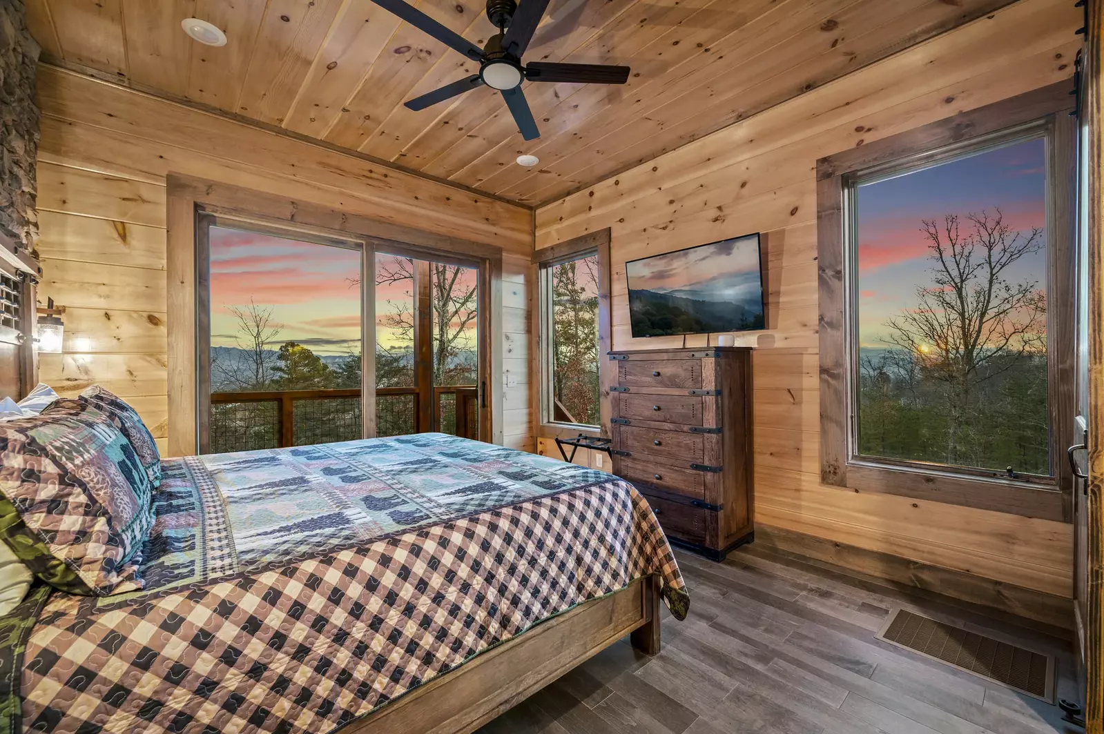 Property image, Interior, of Ace In The Hole