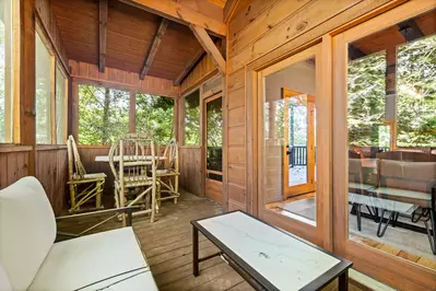 Property image, Interior, of Modern Rustic Hideaway