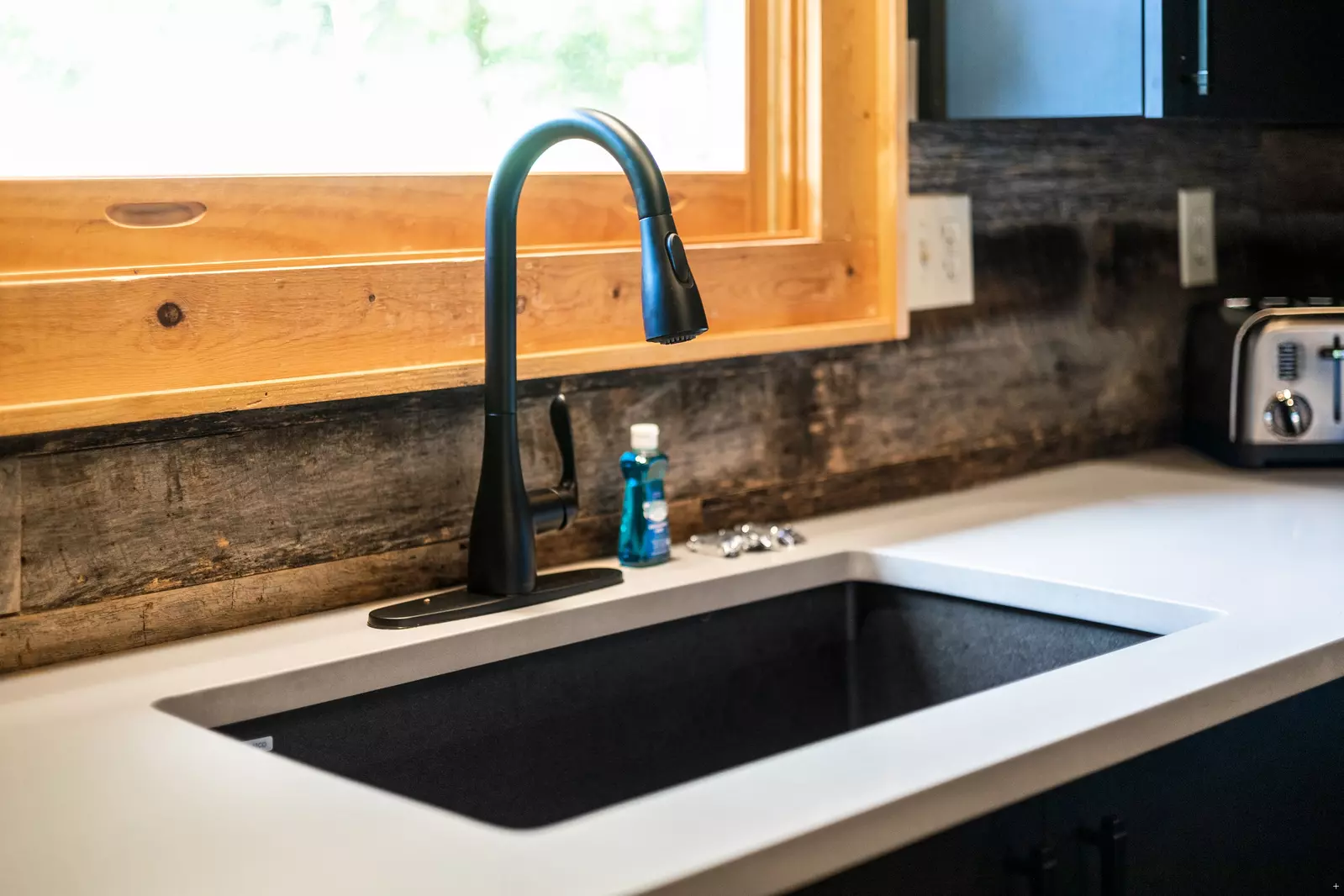 Property image, Interior, of Modern Rustic Hideaway