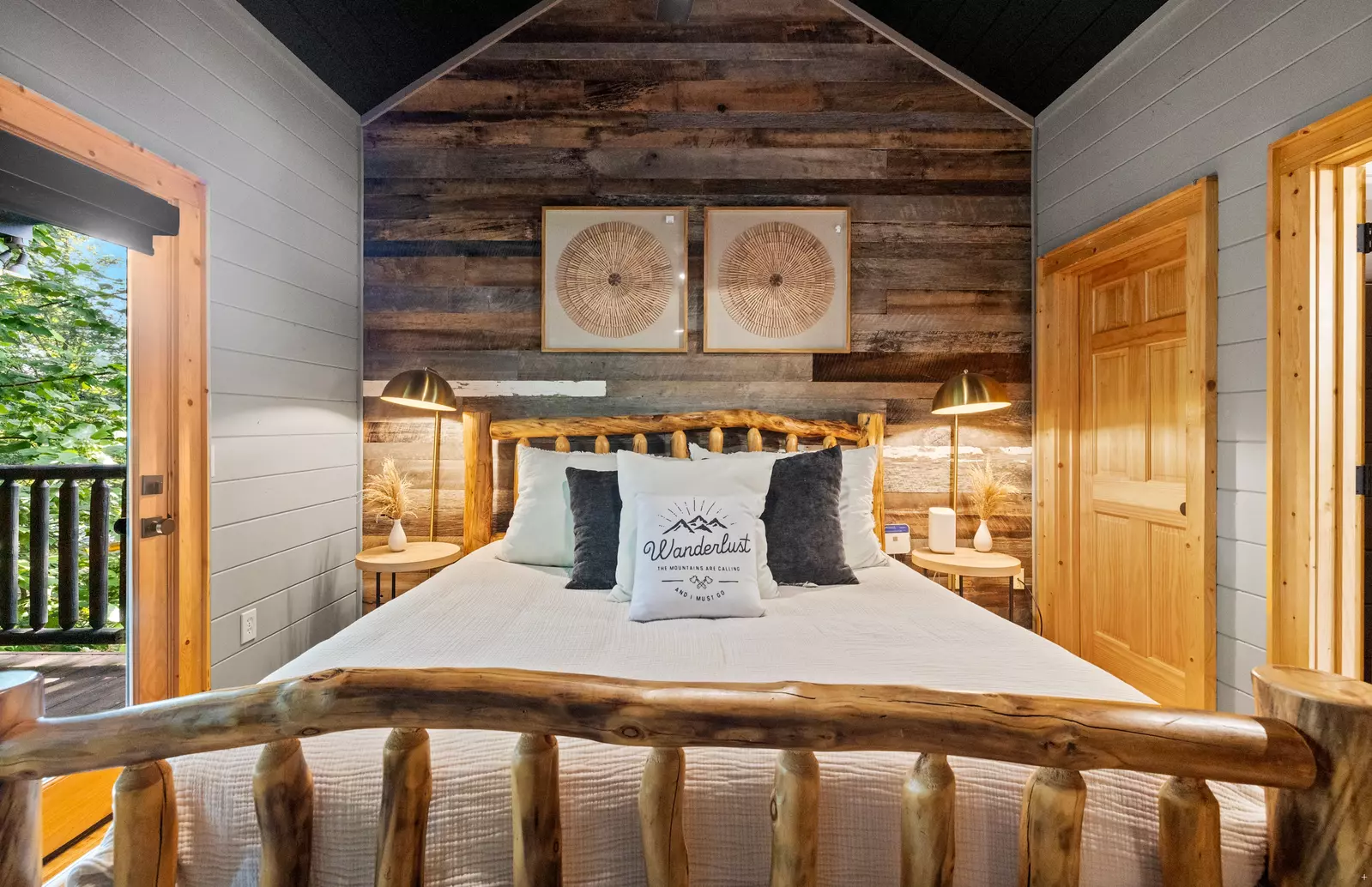 Property image, Interior, of Modern Rustic Hideaway