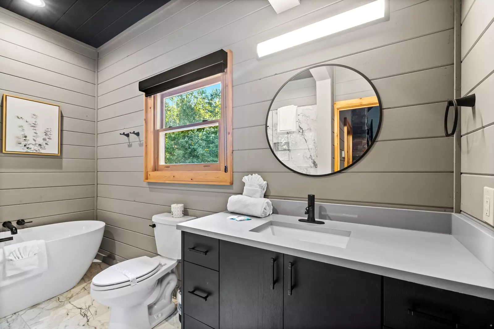 Property image, Interior, of Modern Rustic Hideaway