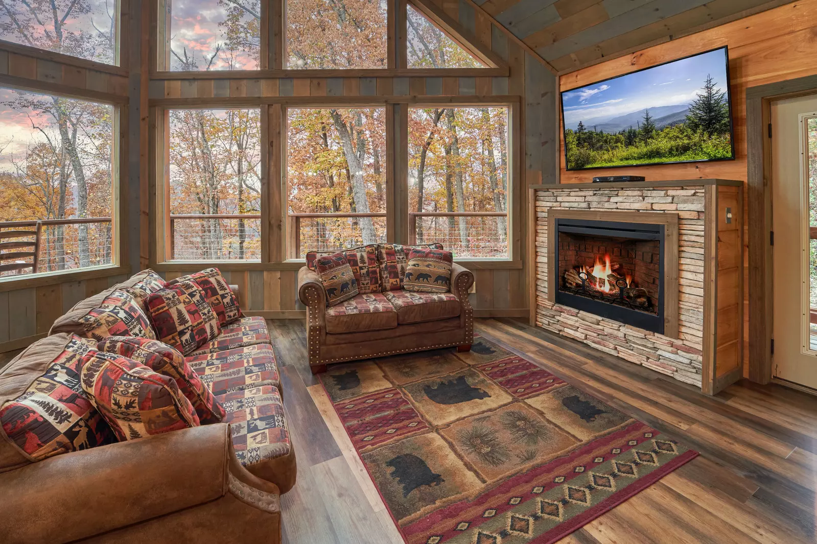 Property image, Interior, of Old Papa Bear Lodge