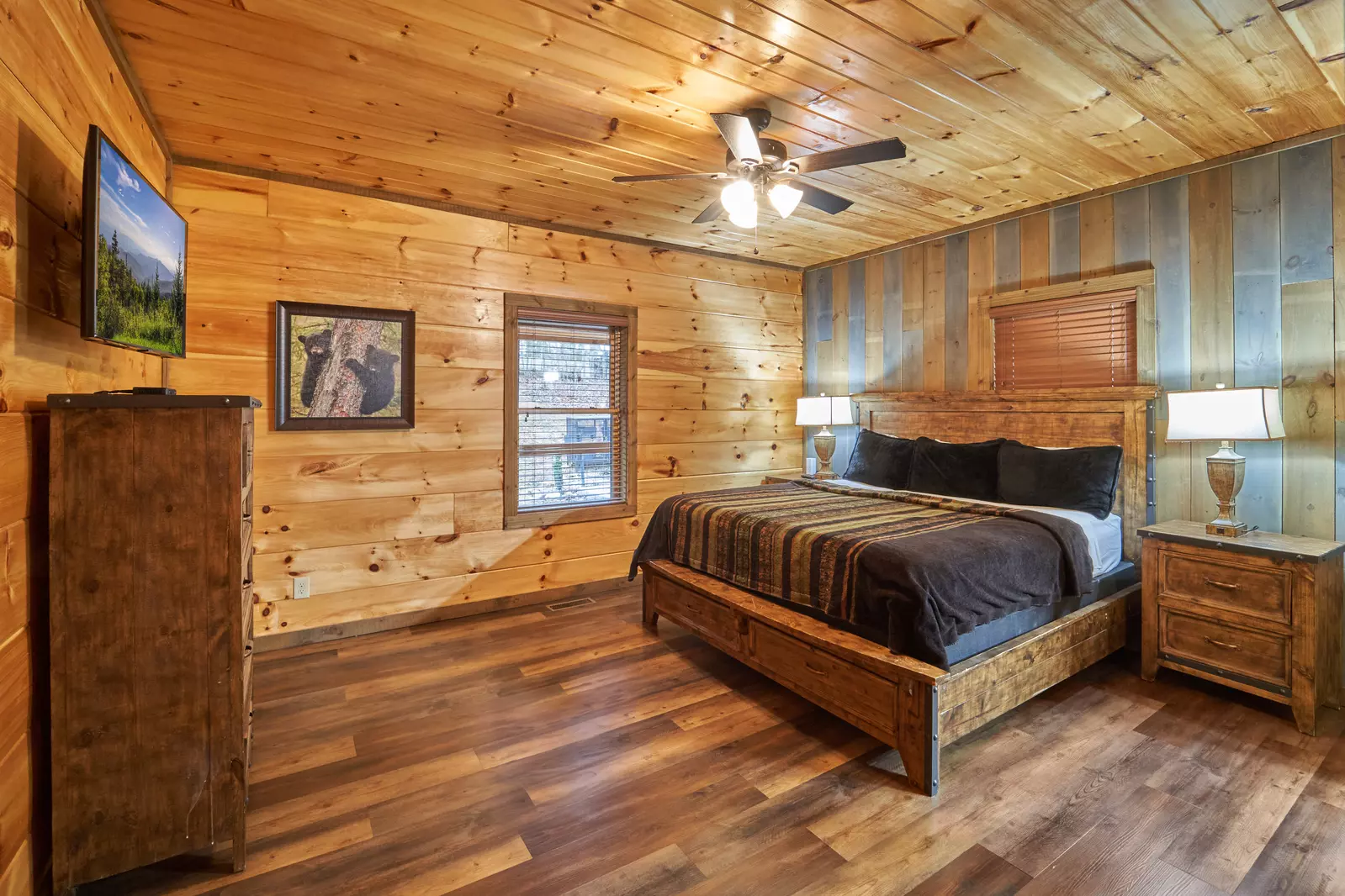 Property image, Interior, of Old Papa Bear Lodge