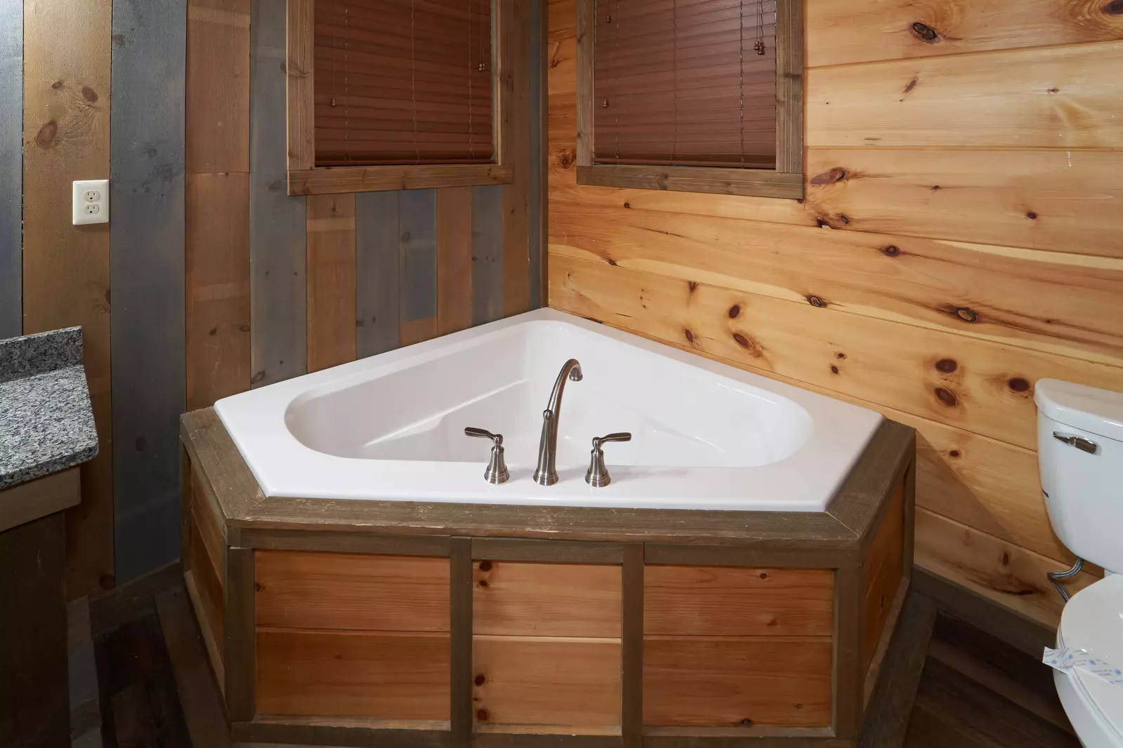 Property image, Interior, of Old Papa Bear Lodge