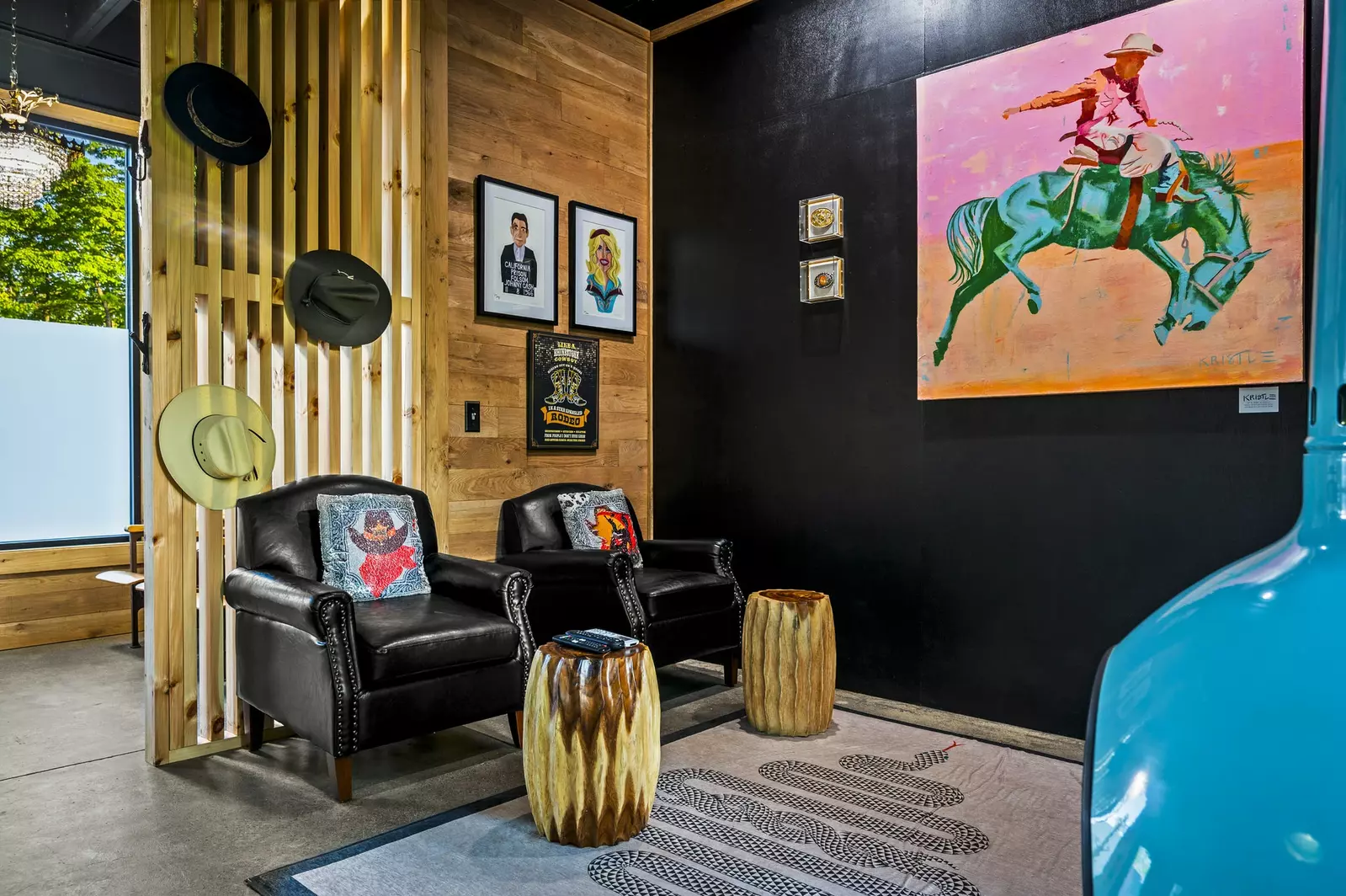 Property image, Interior, of Rhinestone Cowboy