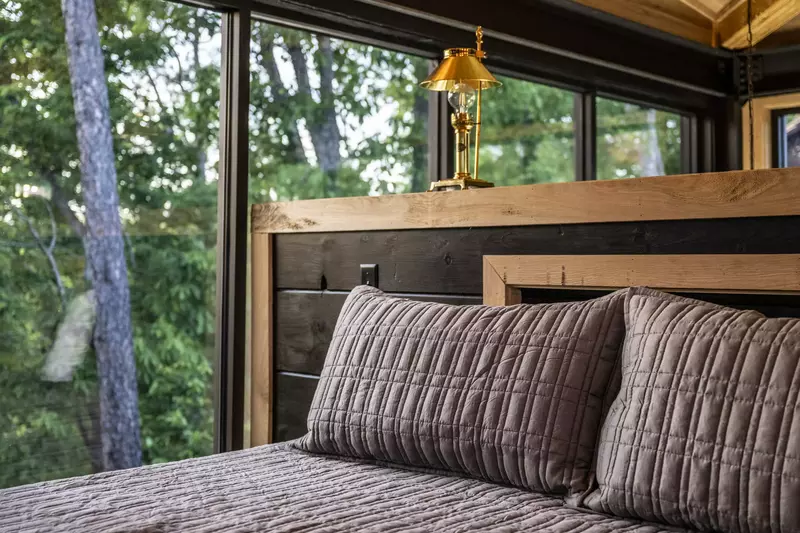Property image, Interior, of Rhinestone Cowboy
