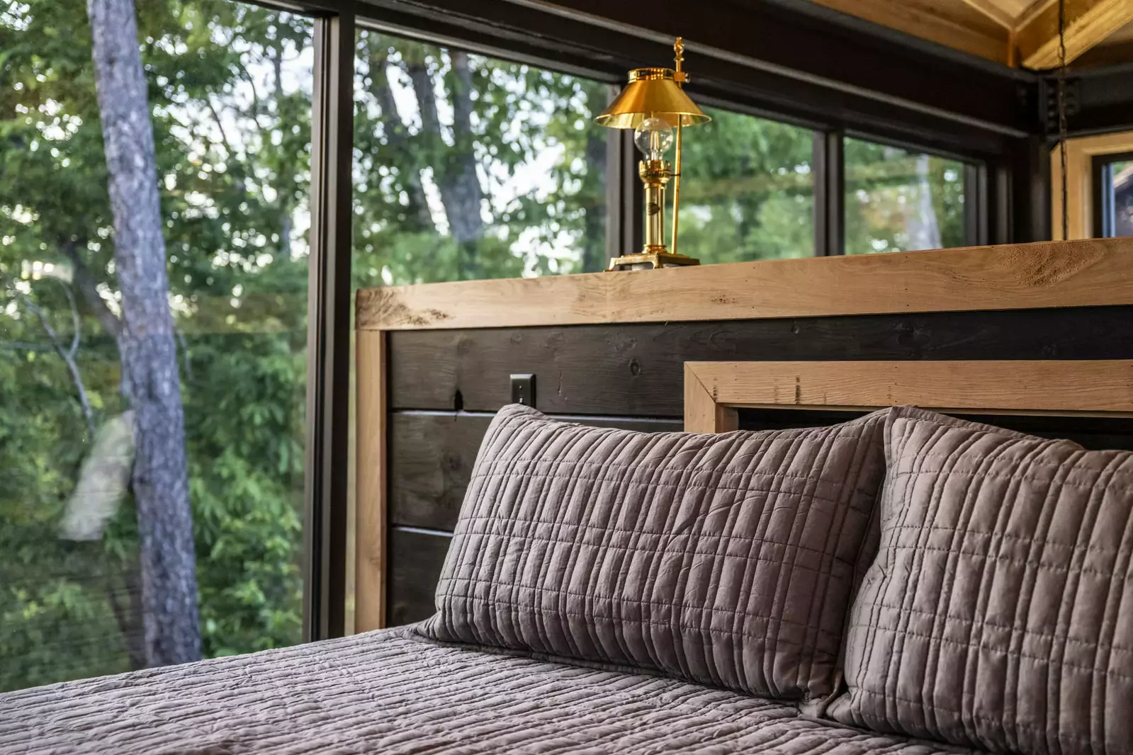 Property image, Interior, of Rhinestone Cowboy