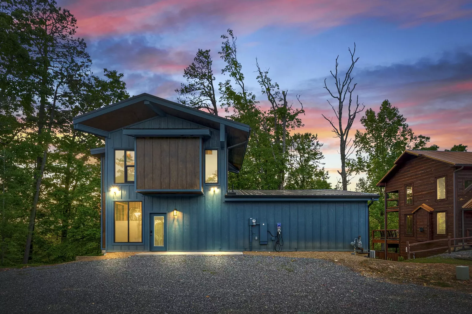 Property image, Interior, of Rhinestone Cowboy