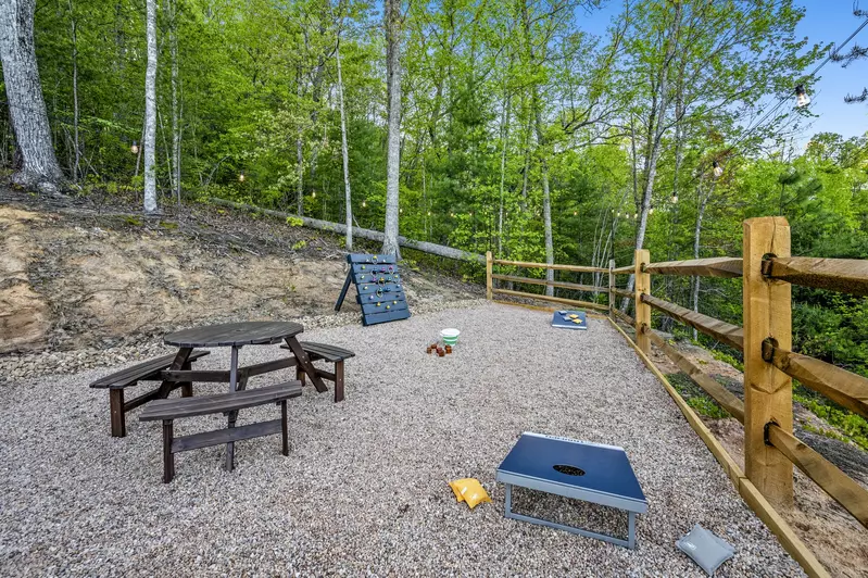Property image, Interior, of Cedar Hawk Springs