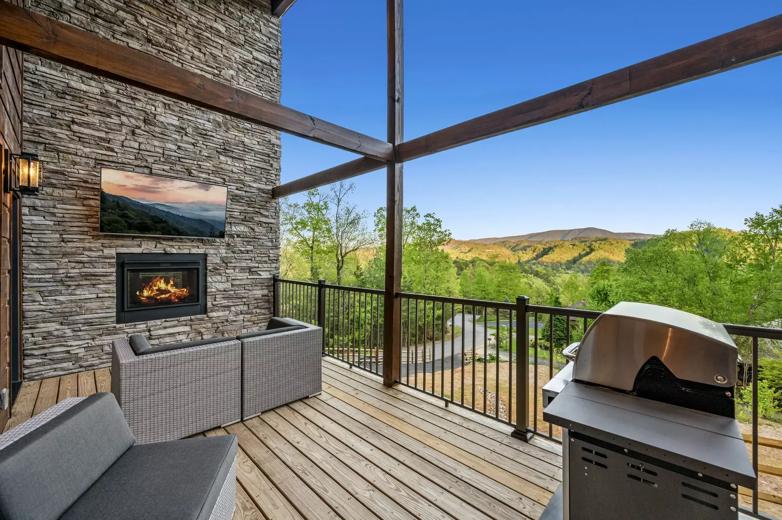 Property image, Interior, of Cedar Hawk Springs