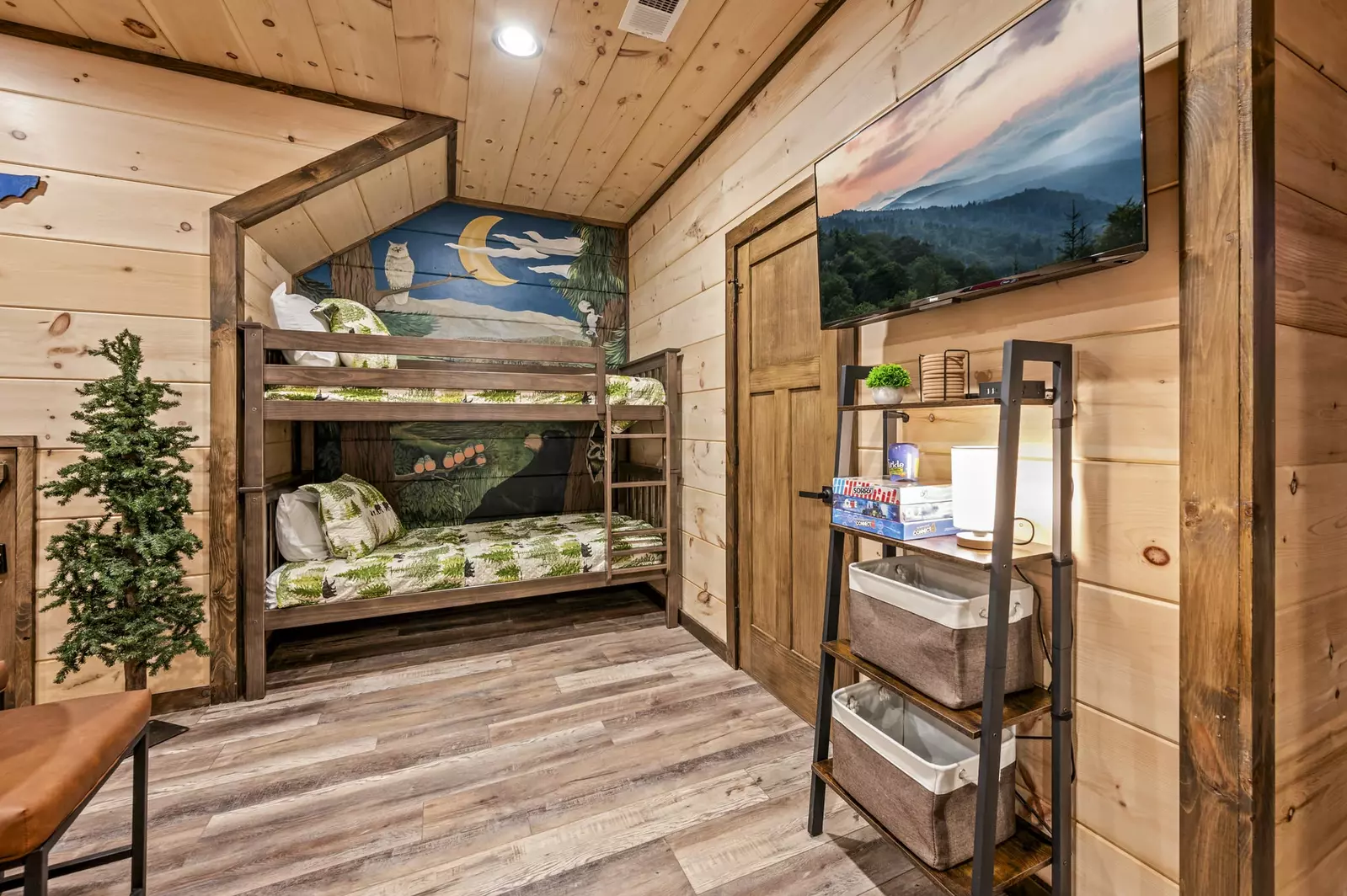 Property image, Interior, of Cedar Hawk Springs