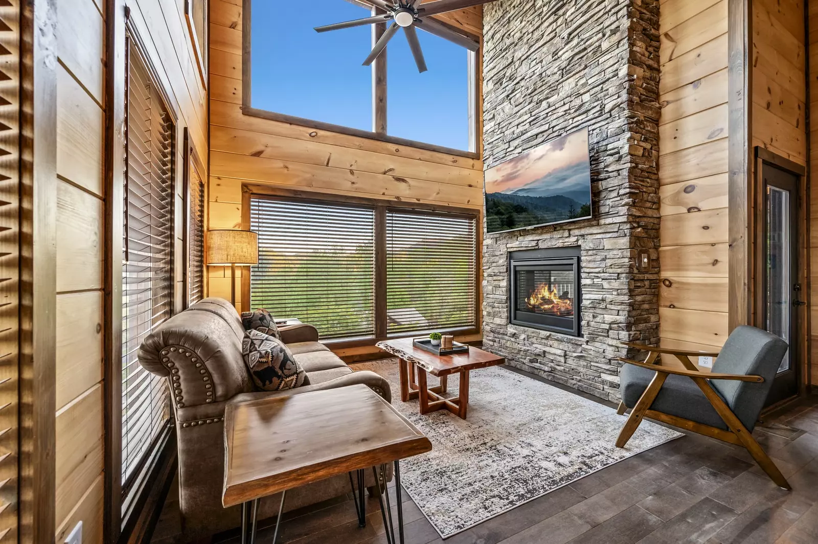 Property image, Interior, of Cedar Hawk Springs
