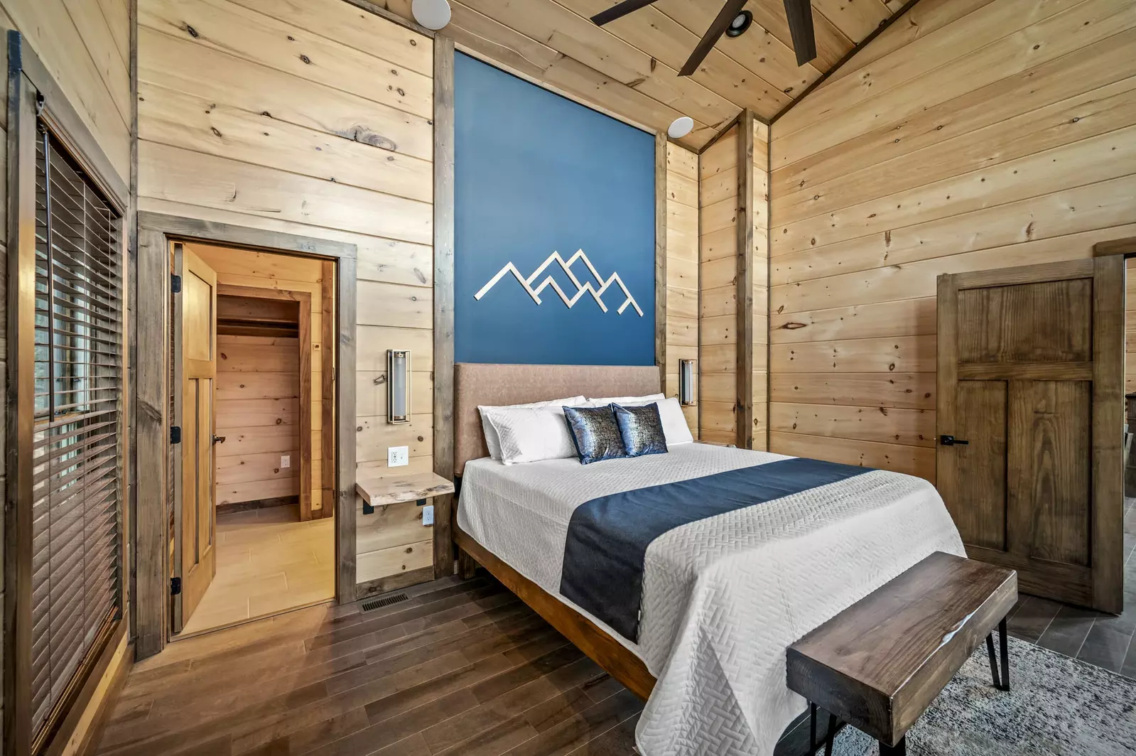 Property image, Interior, of Cedar Hawk Springs