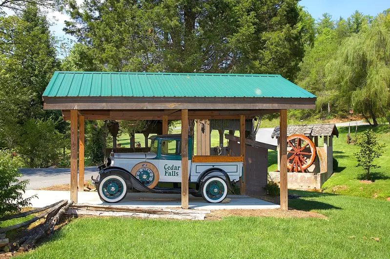 Property image, Interior, of Cedar Hawk Springs