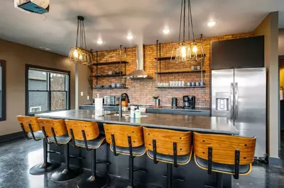 Property image, Interior, of Mountain Mermaid