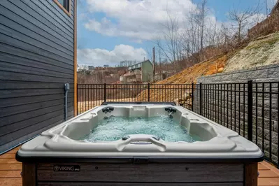 Property image, Interior, of Mountain Mermaid