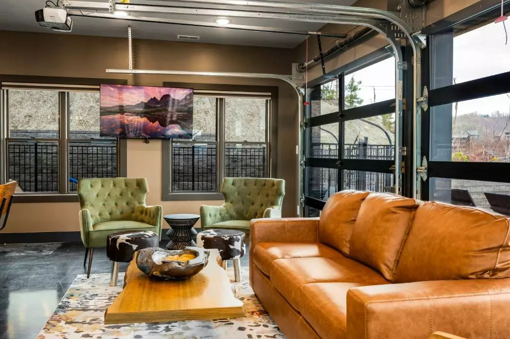 Property image, Interior, of Mountain Mermaid
