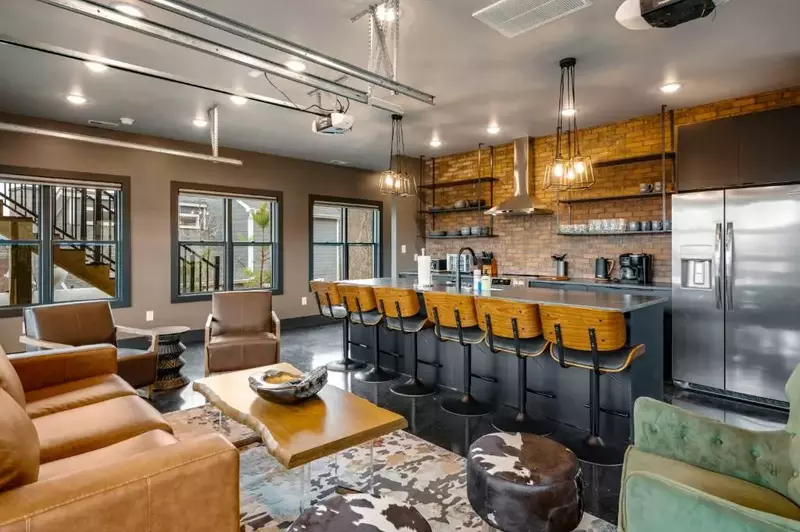 Property image, Interior, of Mountain Mermaid