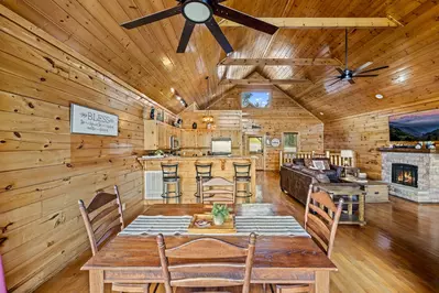 Property image, Interior, of The Sweet Escape #36