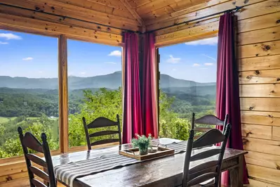 Property image, Interior, of The Sweet Escape #36