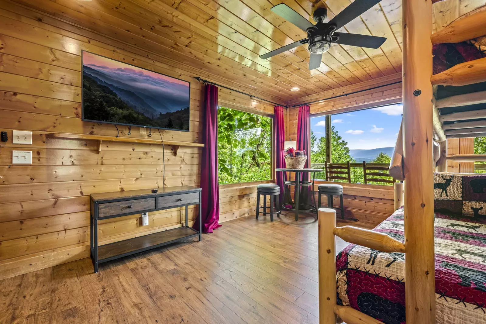Property image, Interior, of The Sweet Escape #36