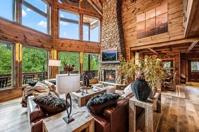 Property image, Interior, of Alpine Summit Pool and Spa Cabin
