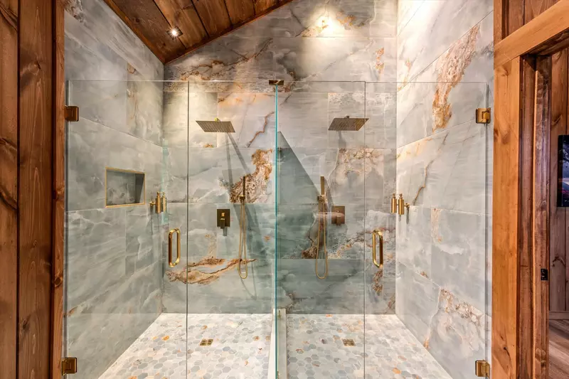 Property image, Interior, of Alpine Summit Pool and Spa Cabin