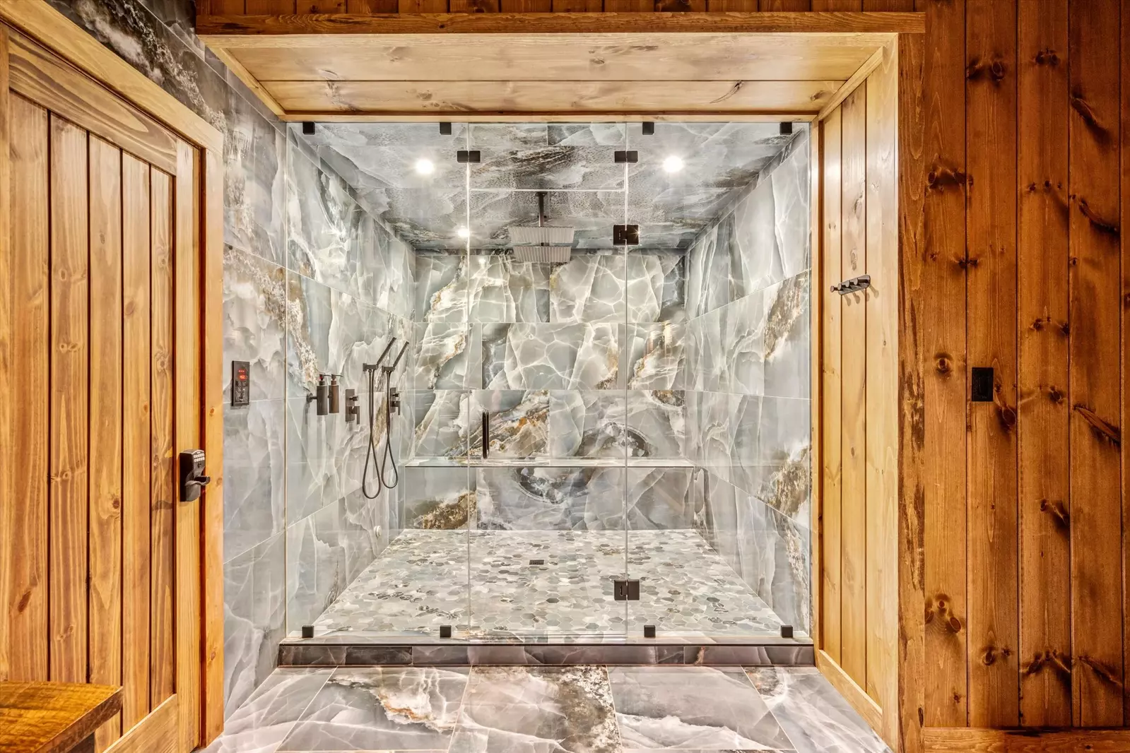 Property image, Interior, of Alpine Summit Pool and Spa Cabin