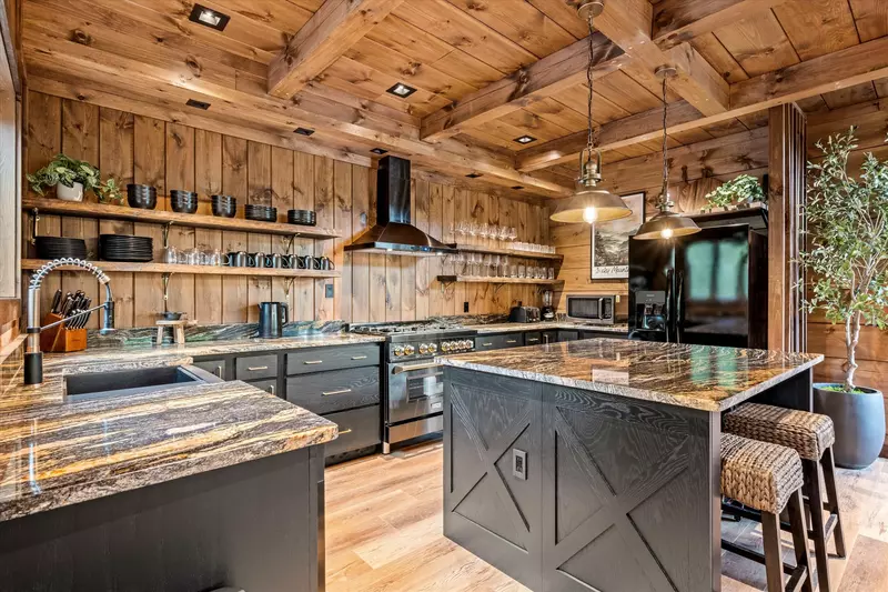 Property image, Interior, of Alpine Summit Pool and Spa Cabin