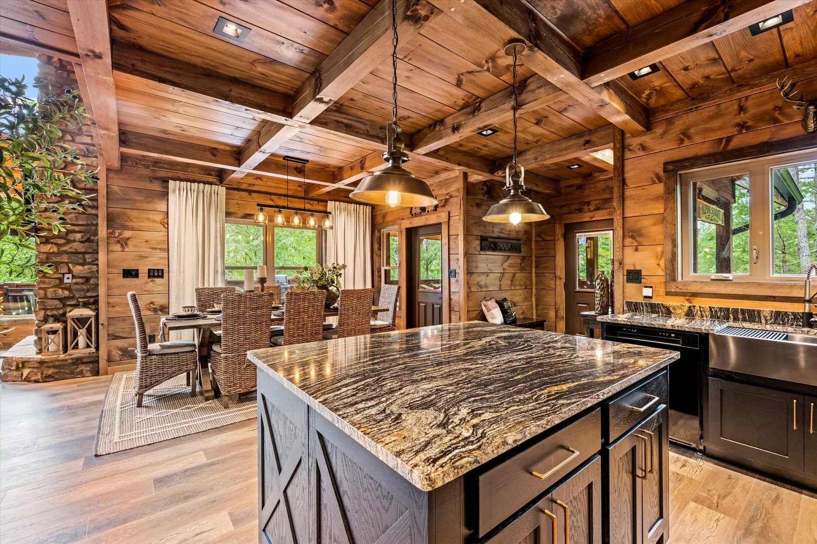 Property image, Interior, of Alpine Summit Pool and Spa Cabin