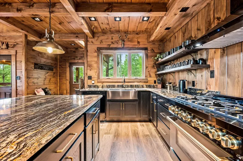 Property image, Interior, of Alpine Summit Pool and Spa Cabin