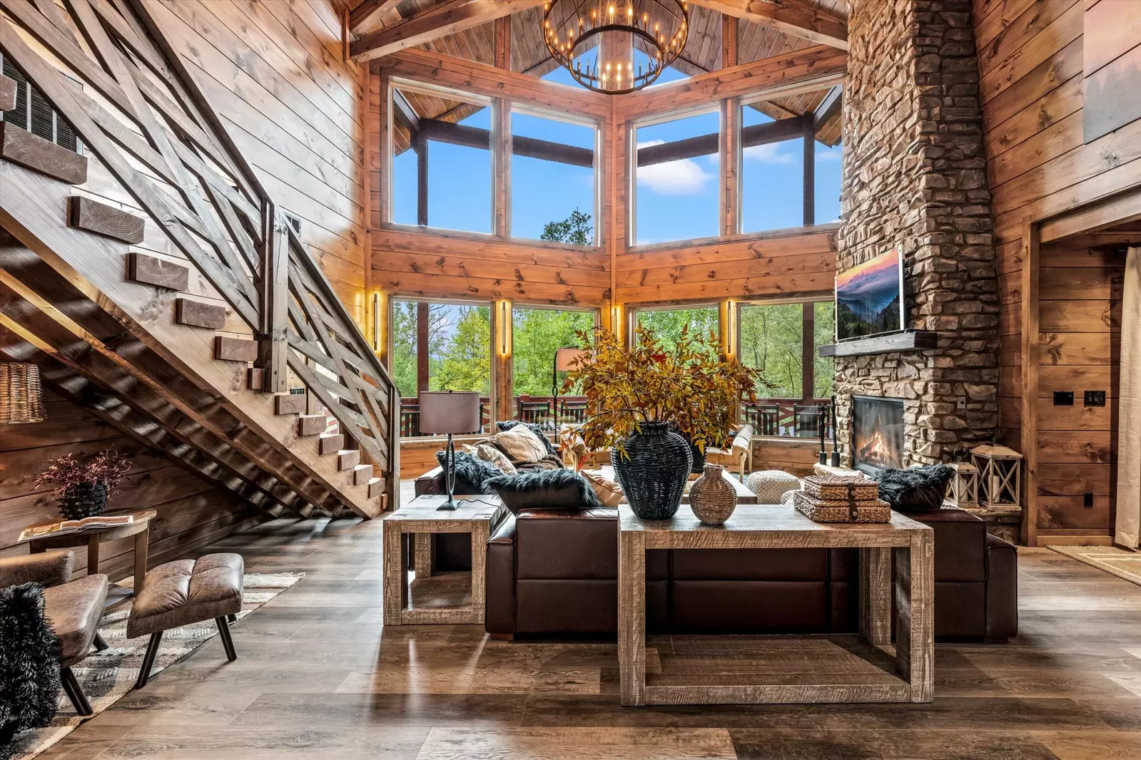 Property image, Interior, of Alpine Summit Pool and Spa Cabin