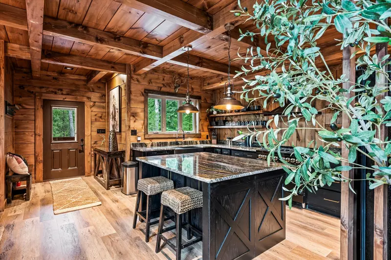 Property image, Interior, of Alpine Summit Pool and Spa Cabin