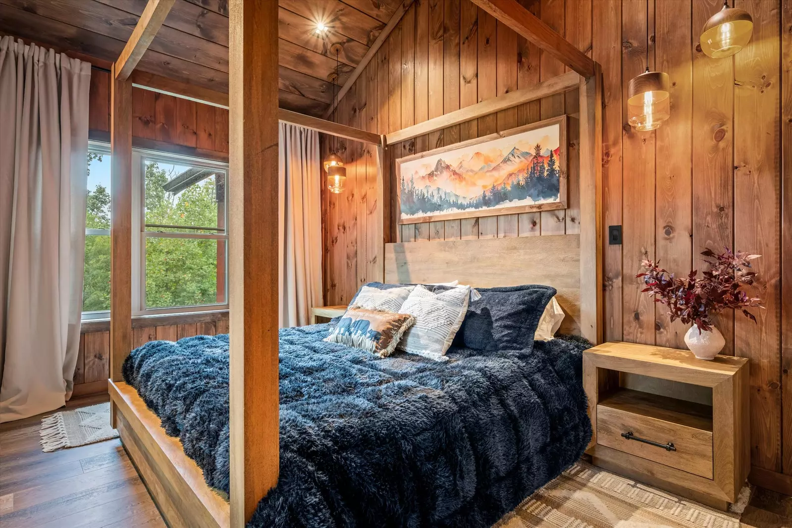 Property image, Interior, of Alpine Summit Pool and Spa Cabin