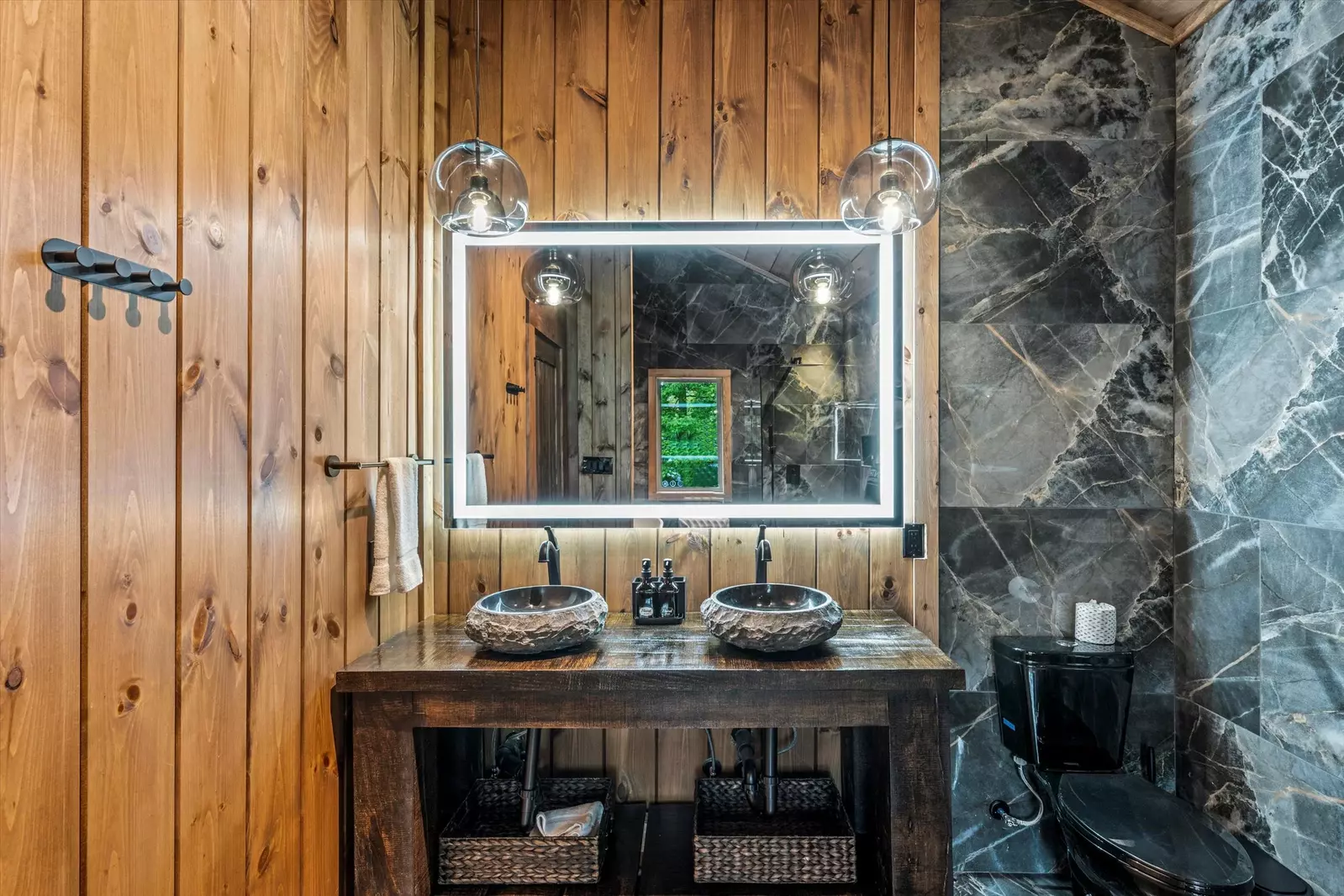 Property image, Interior, of Alpine Summit Pool and Spa Cabin
