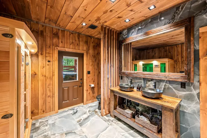 Property image, Interior, of Alpine Summit Pool and Spa Cabin