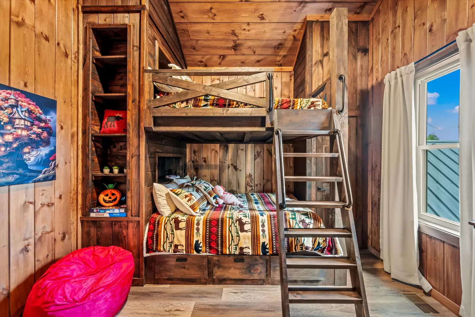 Property image, Interior, of Alpine Summit Pool and Spa Cabin