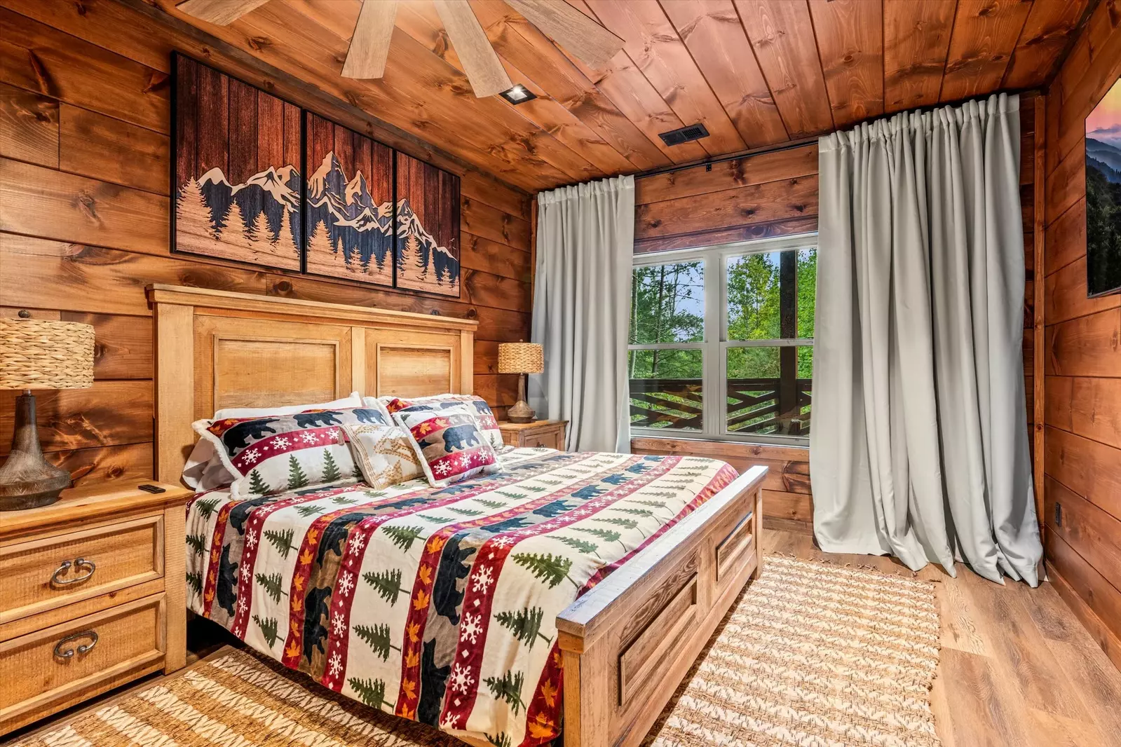 Property image, Interior, of Alpine Summit Pool and Spa Cabin