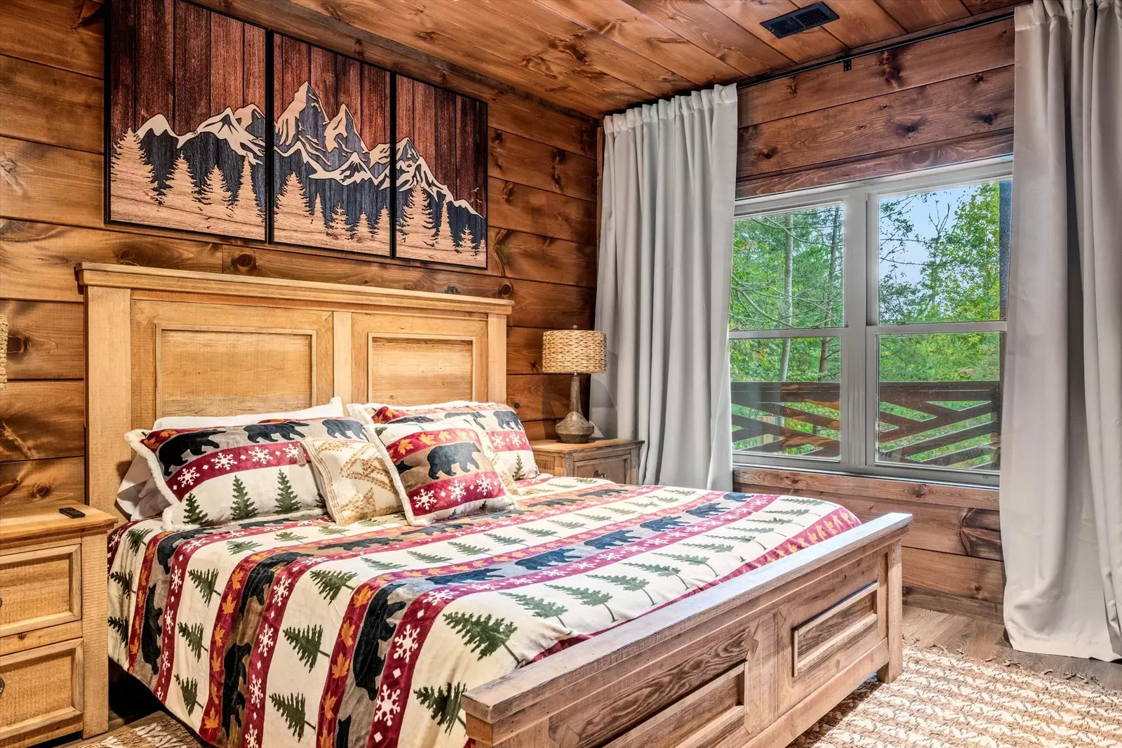 Property image, Interior, of Alpine Summit Pool and Spa Cabin