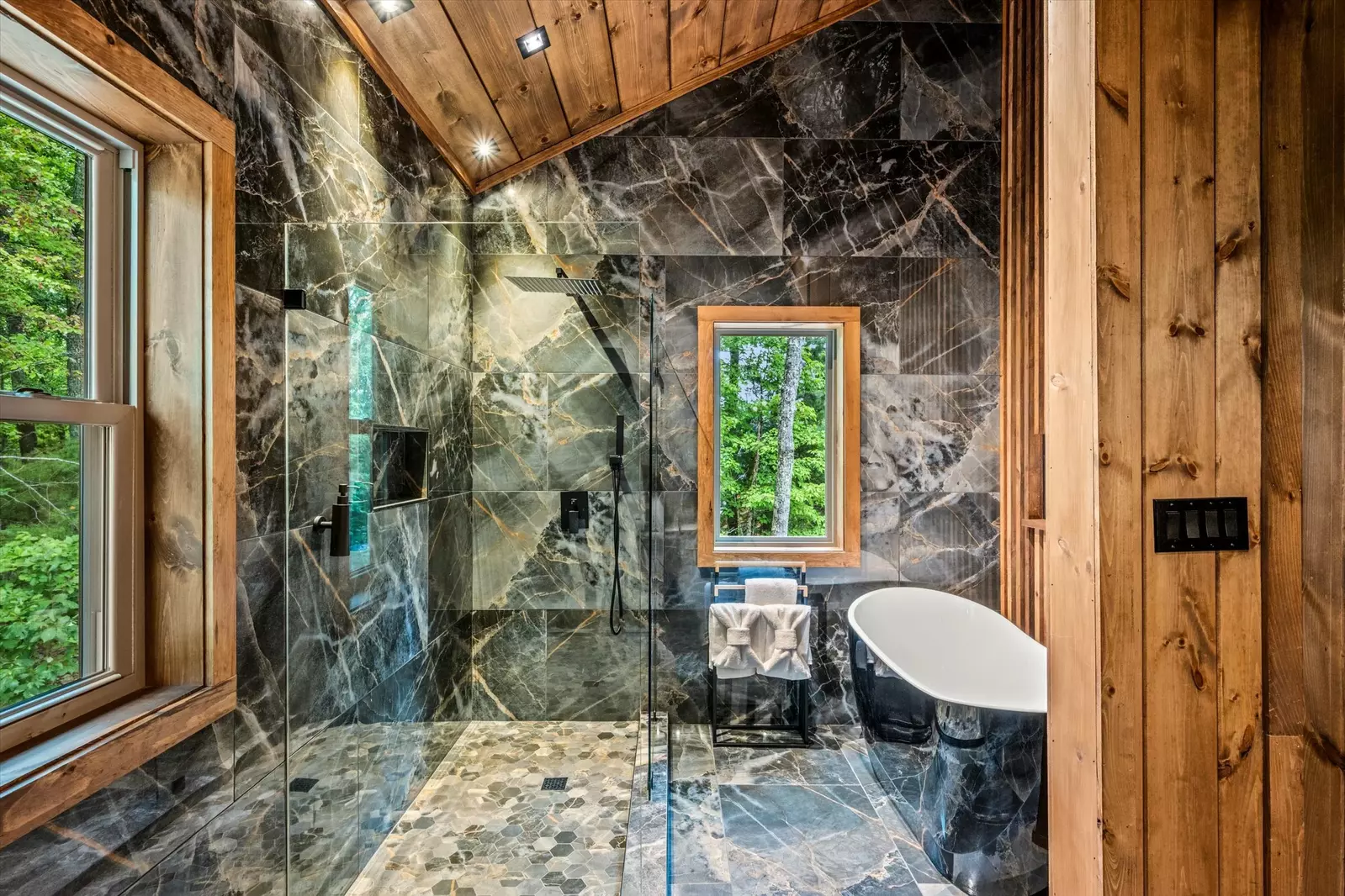 Property image, Interior, of Alpine Summit Pool and Spa Cabin