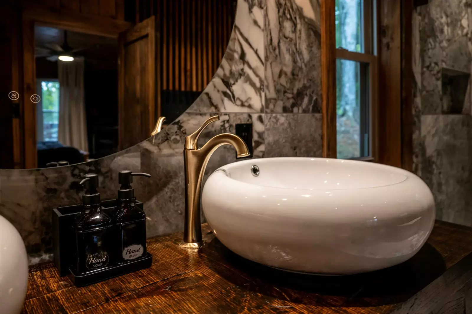 Property image, Interior, of Alpine Summit Pool and Spa Cabin