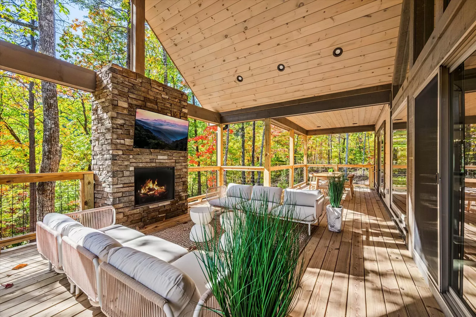 Property image, Interior, of Treehouse Swim Cabin
