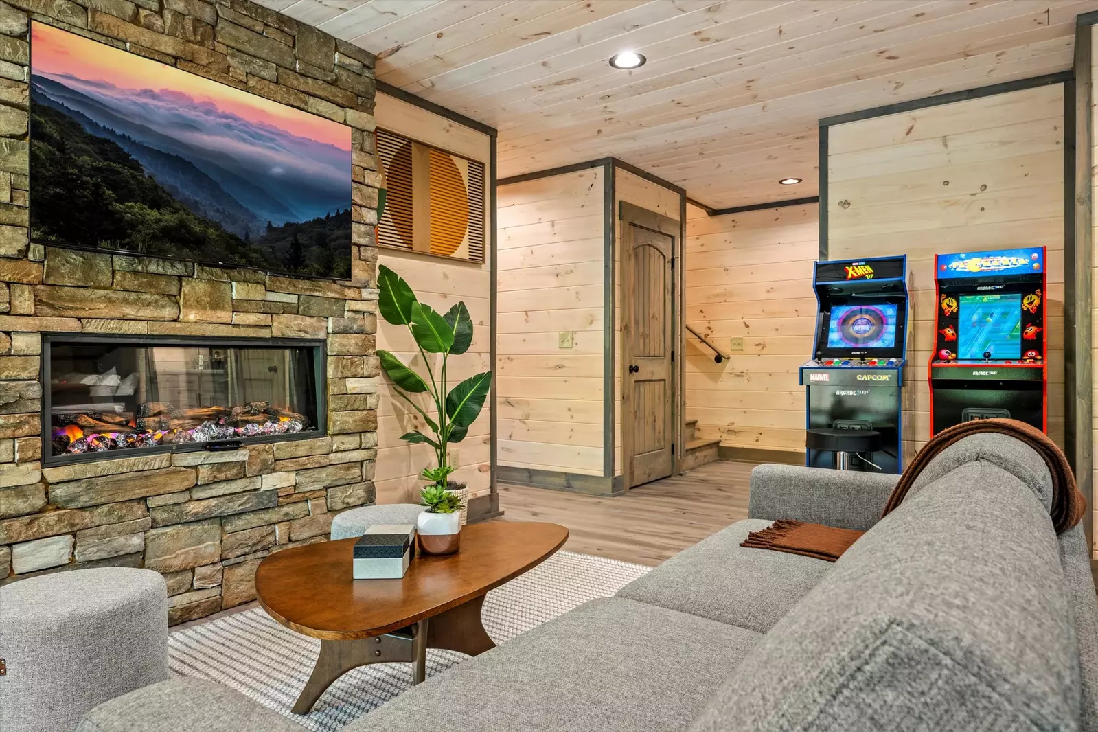 Property image, Interior, of Treehouse Swim Cabin