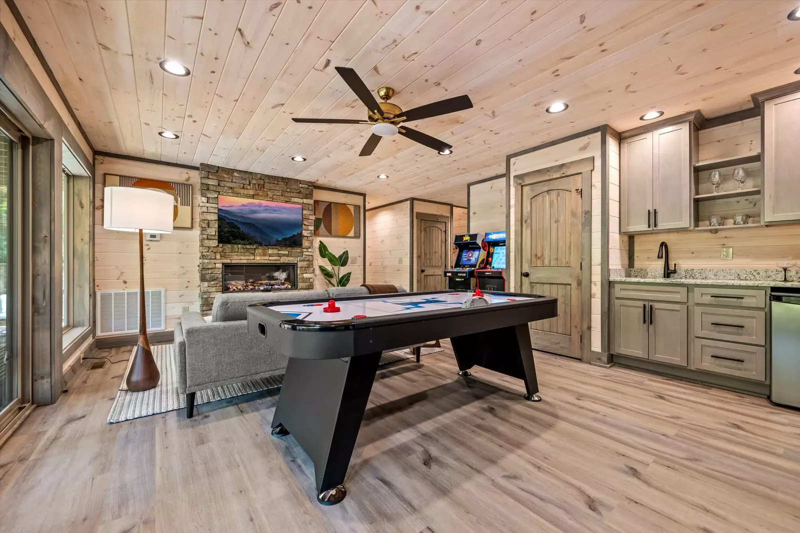 Property image, Interior, of Treehouse Swim Cabin